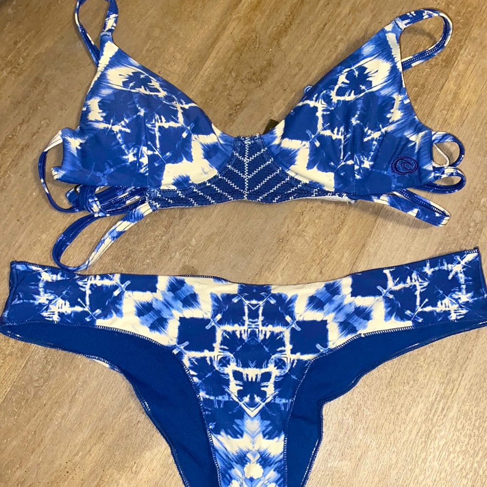 Rip curl Blue ty dye bikini